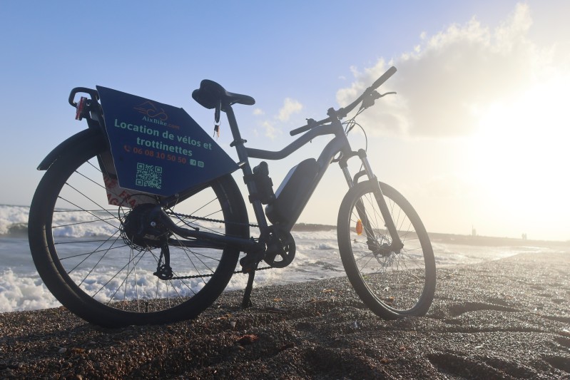 Les avantages de la location longue durée de vélos et trottinettes électriques à Aix en Provence
