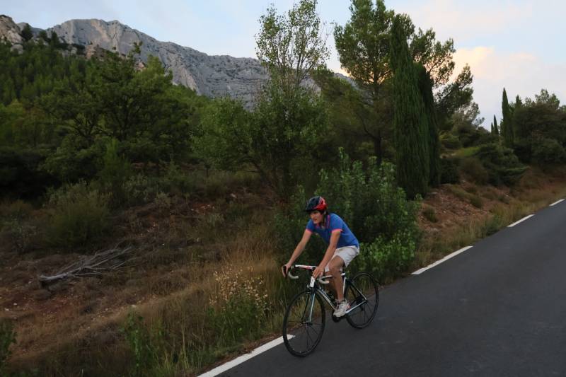 La plus belle route d’Aix en vélo musculaire loué chez AixBike