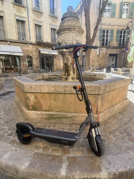 Trottinette en location sur Aix En Provence