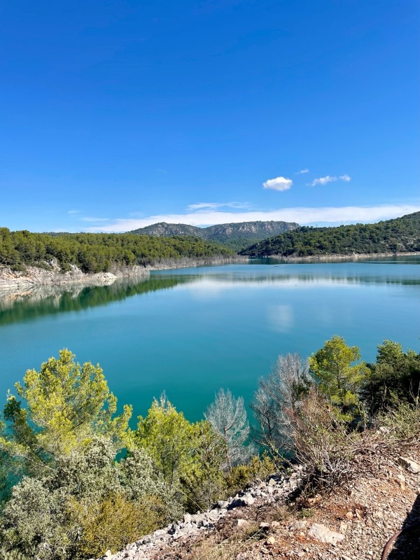 Robert et sa femme, un couple de Néo-Zélandais, Sur les chemins de la Sainte-Victoire.